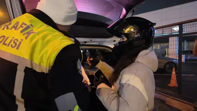 İlk denetimde ilk ceza: 'Ehliyet zarfımı polis açsın' dedi, pişman oldu!