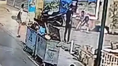 Dehşet Anları Kamerada: Cam Şişeyle Kadını Doğramaya Çalıştı!