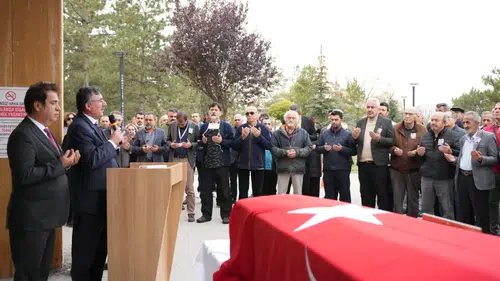 Prof. Dr. Solak, Son Yolculuğuna Uğurlandı