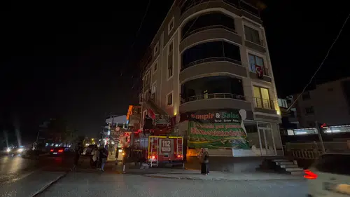 Kapı arkasında kalan minik için dakikalarla yarış: İtfaiyeden nefes kesen kurtarma