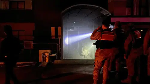 Alevlerden kaçarken yanlış kata indiler: Hatay’da yürek yakan olay!