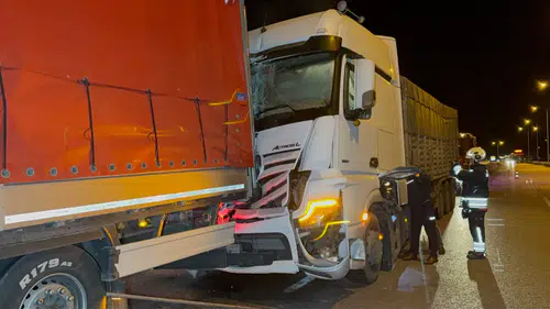 Samsun’da tır dehşeti: Gece yarısı yol bir anda karıştı