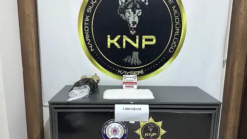 Narkotik Ekiplerinden Başarılı Operasyon! Tam 1 Kilo
