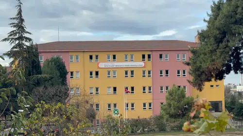 Okulda zehirlenme alarmı! Çok sayıda öğrenci hastanelik oldu