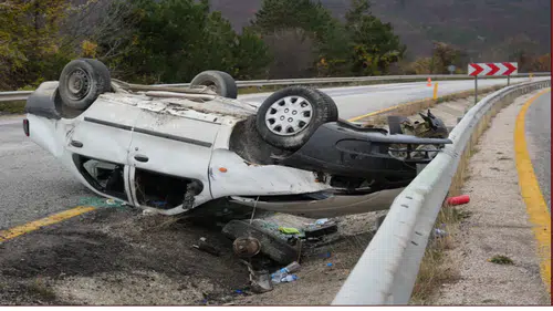 Kastamonu yolunda korku dolu anlar: Araç takla attı