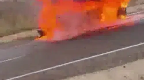 Yolda şok yangın! Alev topuna döndü