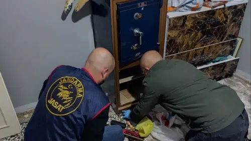 Bin Kişi Sorgulandı, 350 Araç İncelendi: Hırsızlık Zanlıları Tutuklandı