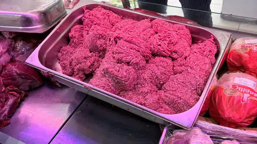 Halk sağlığıyla oynayan işletmede 25 kilo bozuk kıyma bulundu!