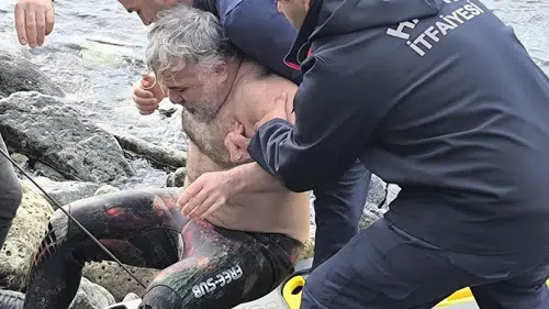 Balık avı kâbusa döndü! Zıpkın bacağına saplandı