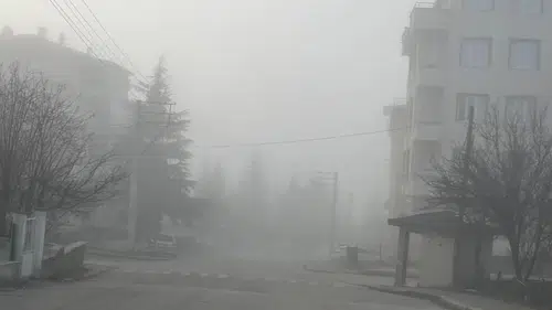 Kütahya Tavşanlı’da görüş mesafesi 50 metreye düştü!