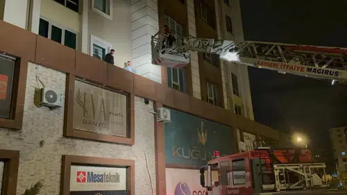 3. Kattan Çarşafla İnen Şahıslar Mahsur Kaldı