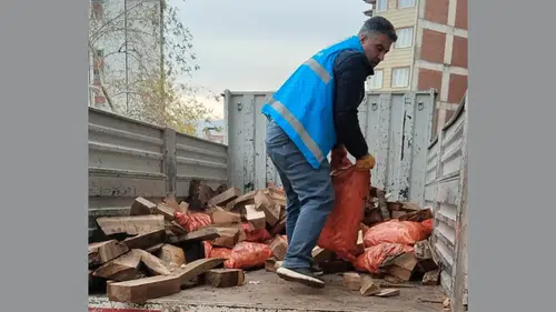 Yetim Ailelere 1 Ton Yakacak Yardımı: Gönüller Isındı
