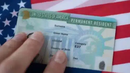 GREEN CARD BAŞVURULARI SÜRESİZ OLARAK ASKIYA ALINDI