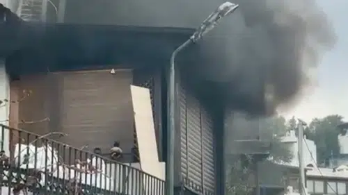 Aile içi tartışma felakete dönüştü! Anne babasına sinirlenip evi ateşe verdi