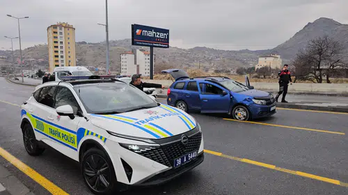 Kayseri’de nefes kesen kovalamaca! Ehliyetsiz sürücü 30 kilometre kaçtı