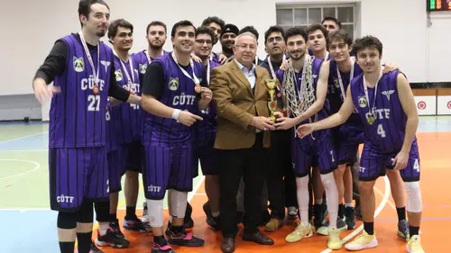 Basketbol Turnuvasında Madalya ve Kupalar Sahiplerini Buldu