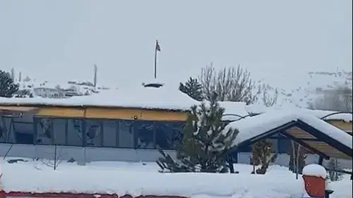 Sızır'da Korku Dolu Anlar! Düğün Salonunun Çökme Anı Kamerada