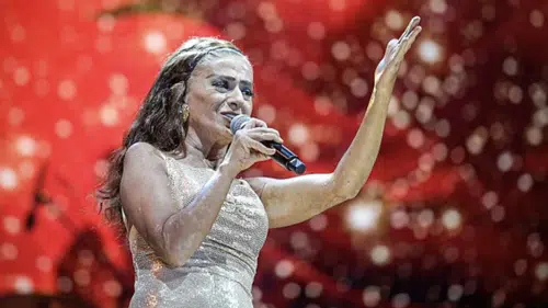 • Yıldız Tilbe Gazze İçin Harekete Geçti: Barınma Krizine Büyük Destek