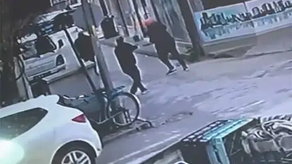 Bursa’da sokak ortasında kan: Cinayet kamerada saniye saniye görüntülendi