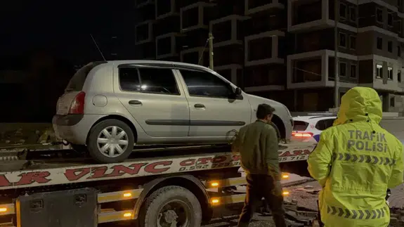 Gece kanla bitti! Gazipaşa’da bıçaklı kavga, kaçış kazayla sonlandı