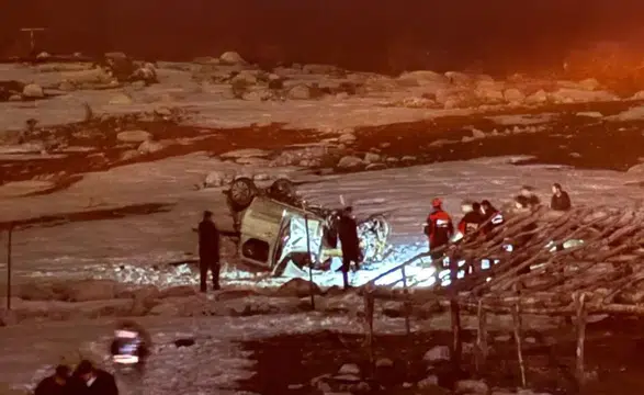 Siirt-Şırnak karayolunda dehşet! Araç defalarca takla attı, sürücü ağır yaralandı