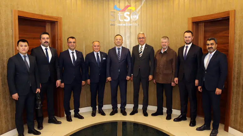 Kırgız Büyükelçi Kazakbaev’ten STSO’ya Resmî Ziyaret