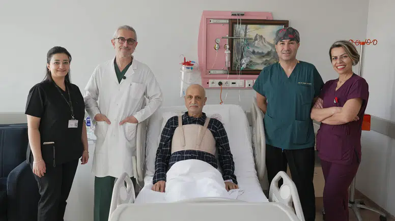 Malatya'da İki Ciddi Kalp Sorunu Tek Ameliyatta Çözüldü