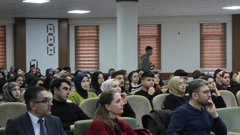 Yeni Nesil Öğretmenlik Anlatıldı: Yaratıcılık ve Dijital Eğitim Vurgusu