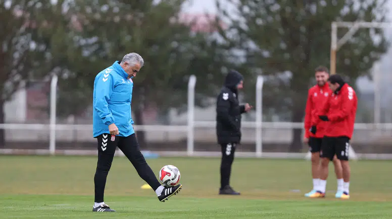 Sivasspor'dan Çorum FK Maçına Taktiksel Odaklı İdman