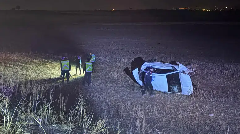 Kayseri-Malatya yolunda can pazarı! Otomobil şarampole yuvarlandı, 1 ölü 4 yaralı