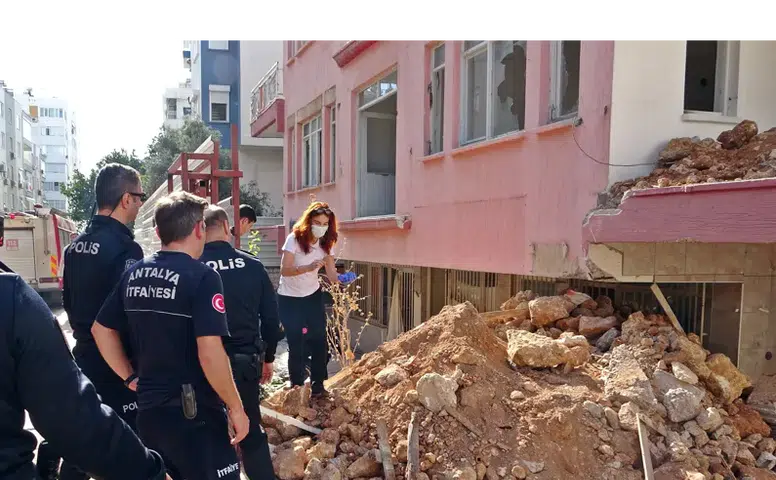 Antalya’da kan donduran olay! Ceset tanınamayacak halde