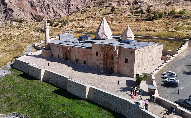Akustik ve Şifa: Tarihi Yapıların Görünmeyen Terapi Dili