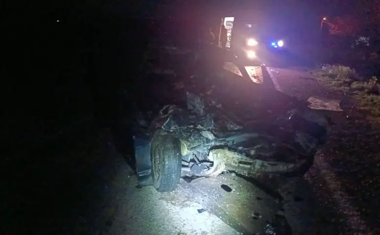 Manisa’da can pazarı! Kamyon–otomobil çarpışması ölümle bitti