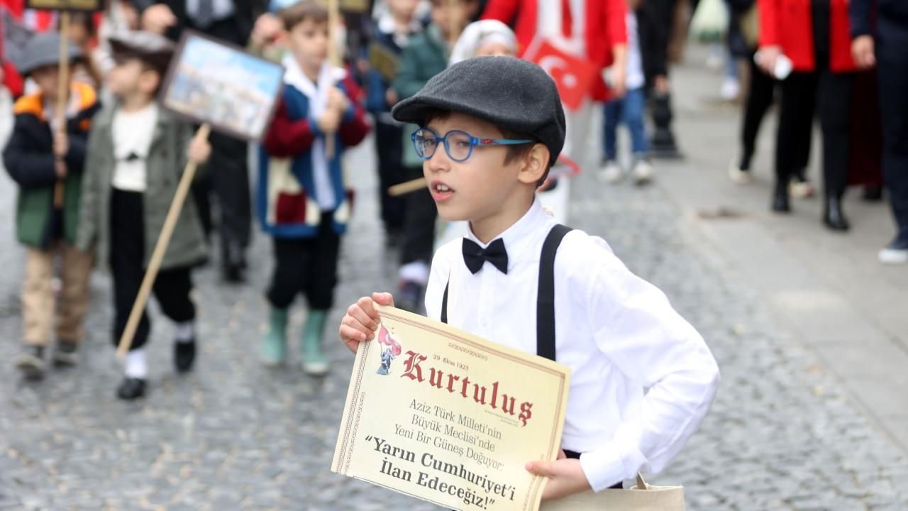 102. yıl heyecanı: Çocuklar gazeteci oldu 8