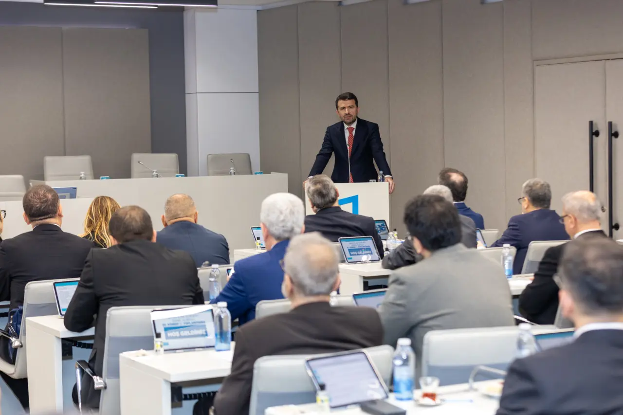 Çay’dan sektöre güçlü mesajlar. Yerelden beslenen gazetecilik ayakta kalacak 2