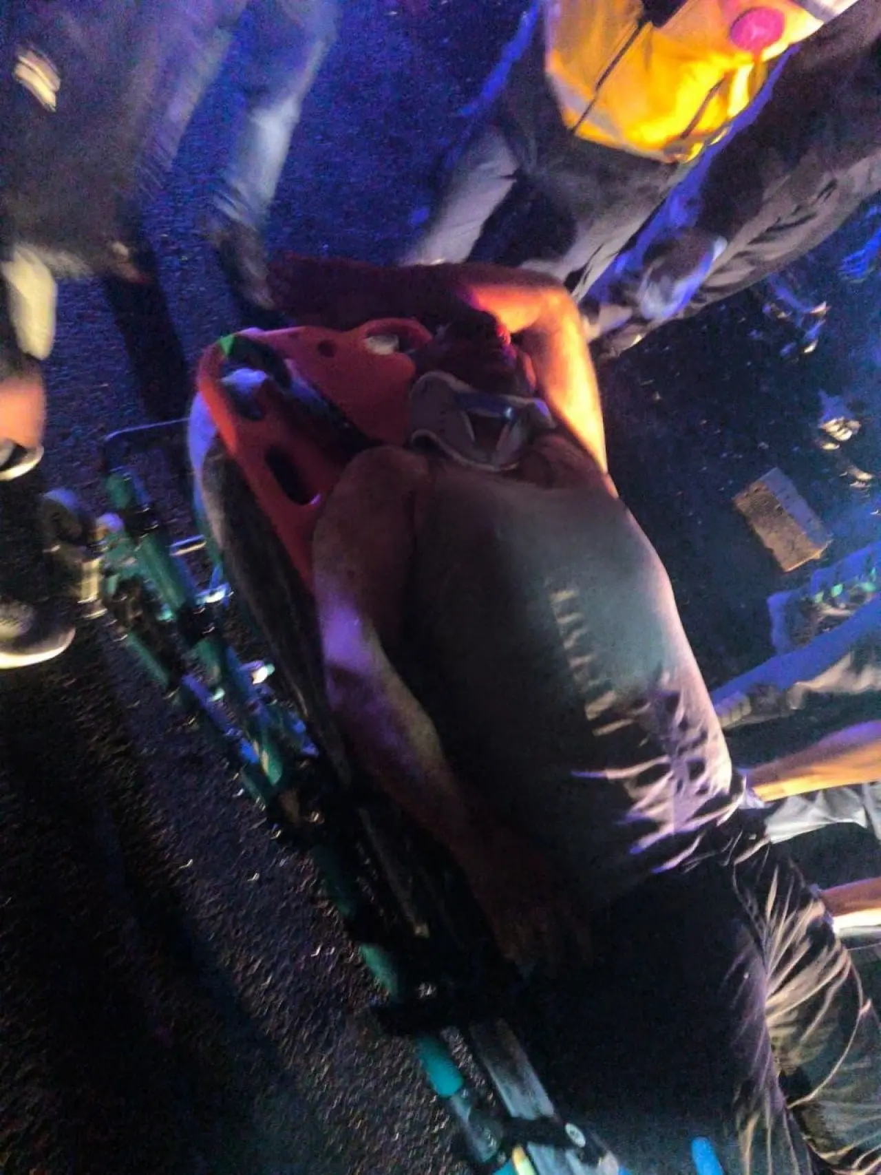 Adana’da korkunç çarpışma! Tır park halindeki otobüse daldı 4