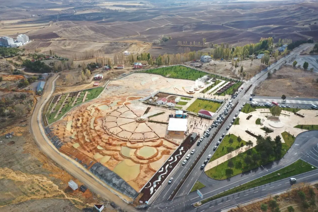 48°C’lik Şifa ve Altın Renk 19