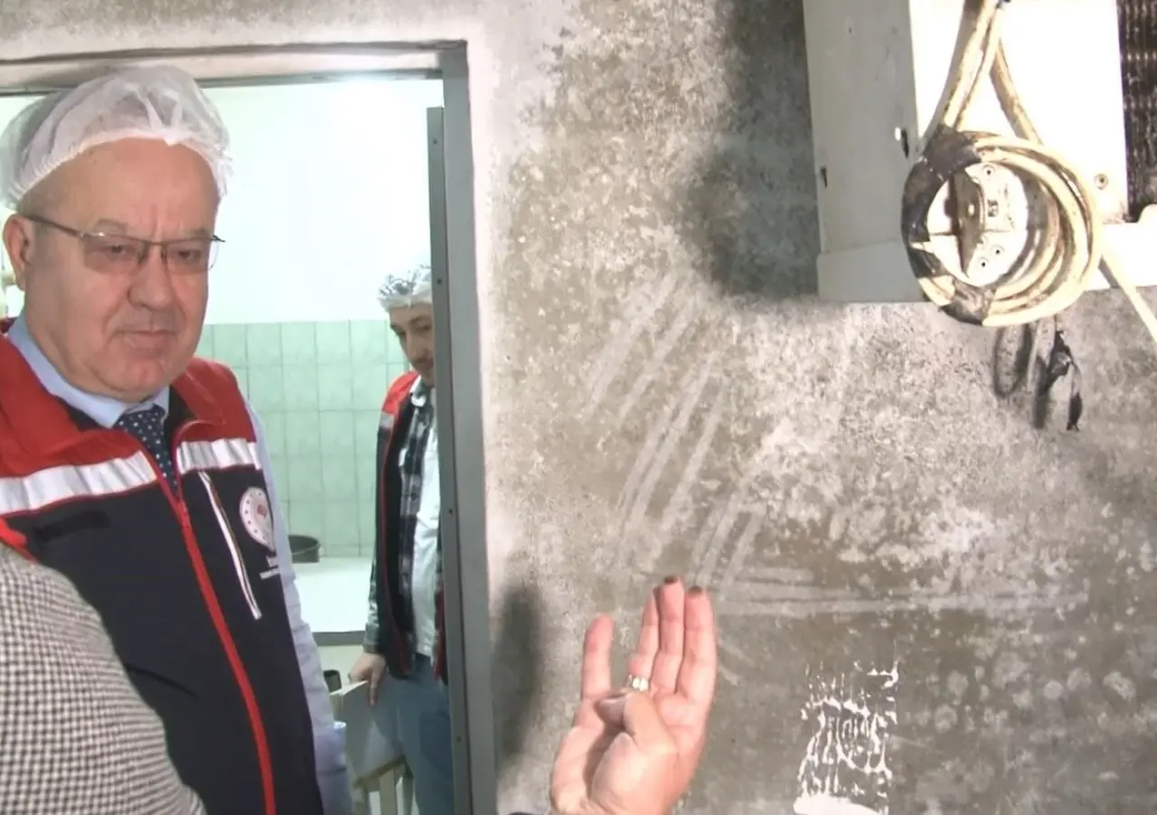 Bağcılar’da denetim şoku: Restoran mutfaklarında skandal görüntüler! 1