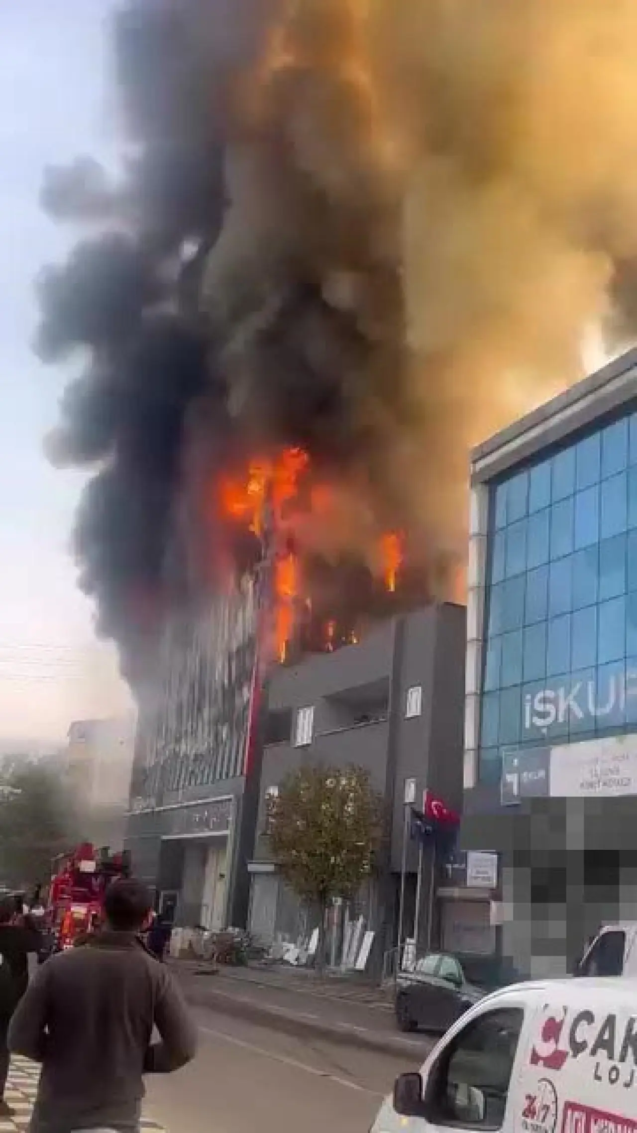 Kocaeli’de kozmetik fabrikasında facia: 6 ölü, 1 yaralı 1