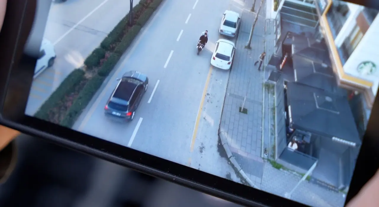 Motosikletli Dron’dan kaçamadı! Ceza rüzgarı esti 4