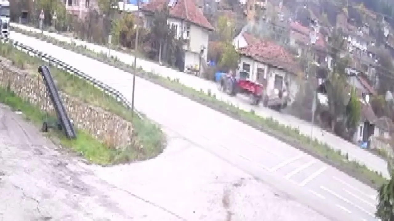 Bir anda kontrolden çıktı, takla anı saniye saniye kamerada! 1