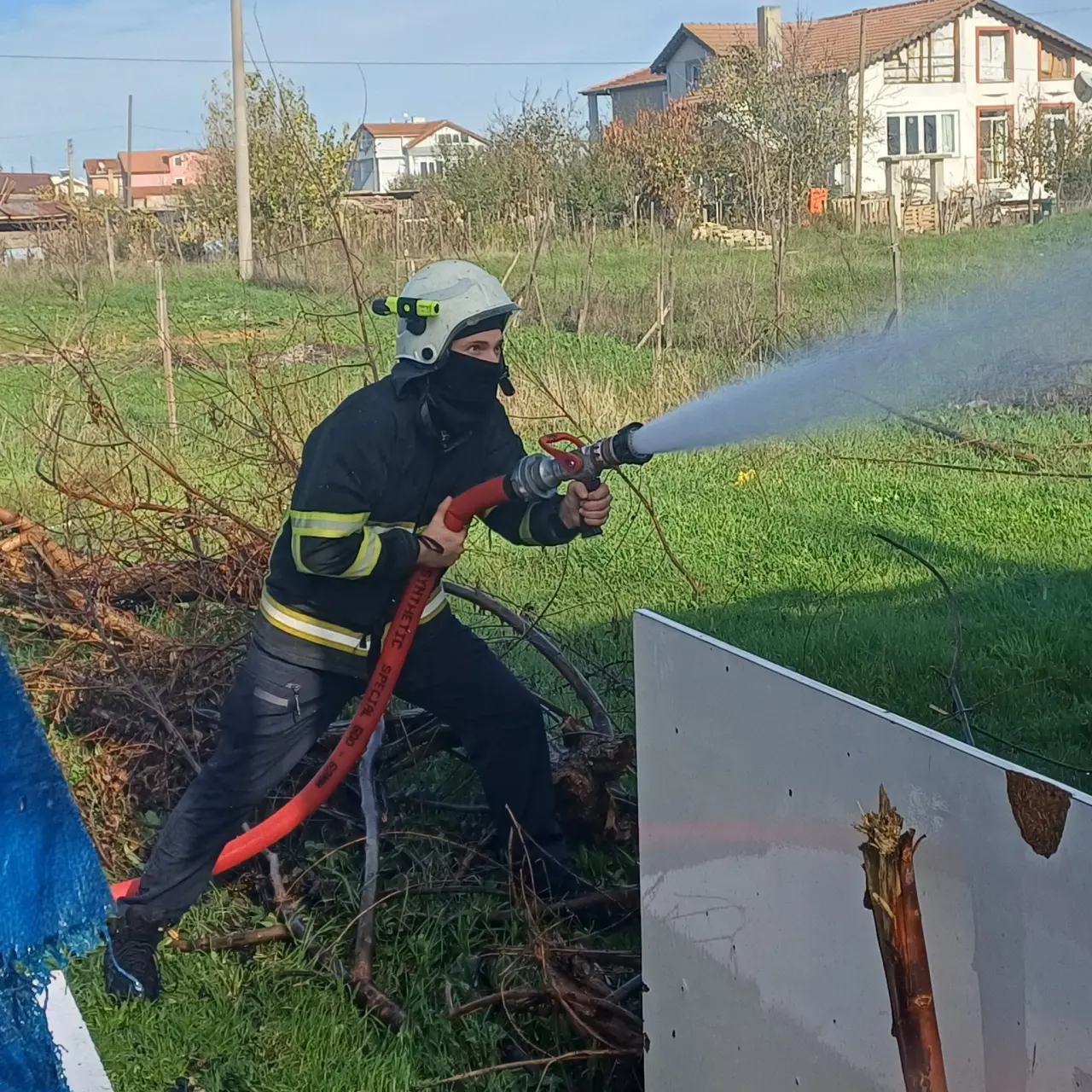 Kırklareli’nde evi alevler sardı! Mahalle ayağa kalktı 4