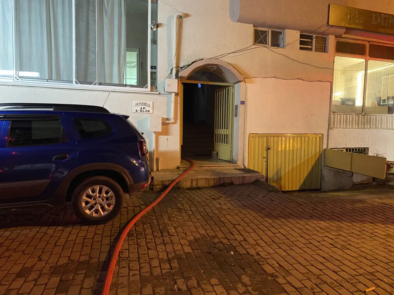 Mahalle sakinleri alarmda! Aynı apartmanda 6. yangın 4