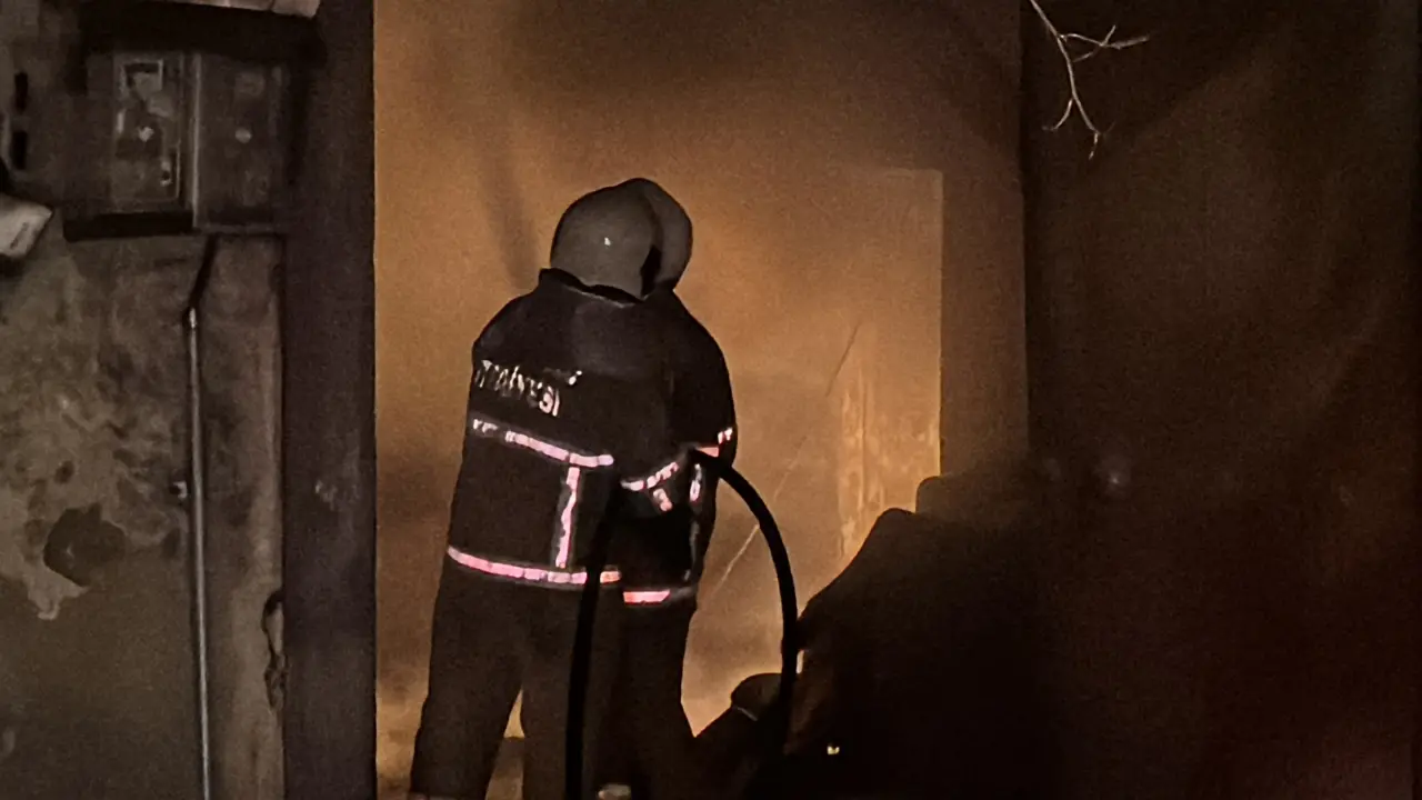 Safranbolu’da 150 yıllık konakta korku dolu anlar! Alevler bir anda yükseldi 4