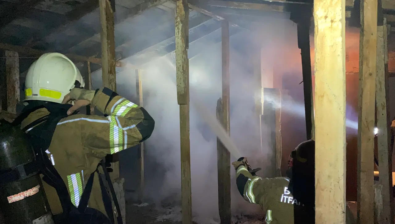 Mahalle sakinleri alarmda! Aynı apartmanda 6. yangın 2