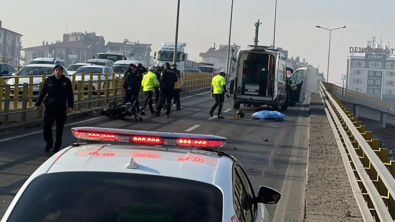 Konya’da kahreden kaza! 21 yaşındaki öğrenci tırla çarpıştı 2
