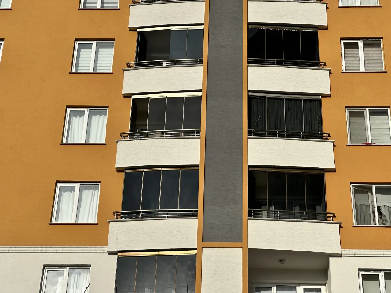 Kastamonu'da feci olay: Halı silkelemek isterken canından oldu! 2