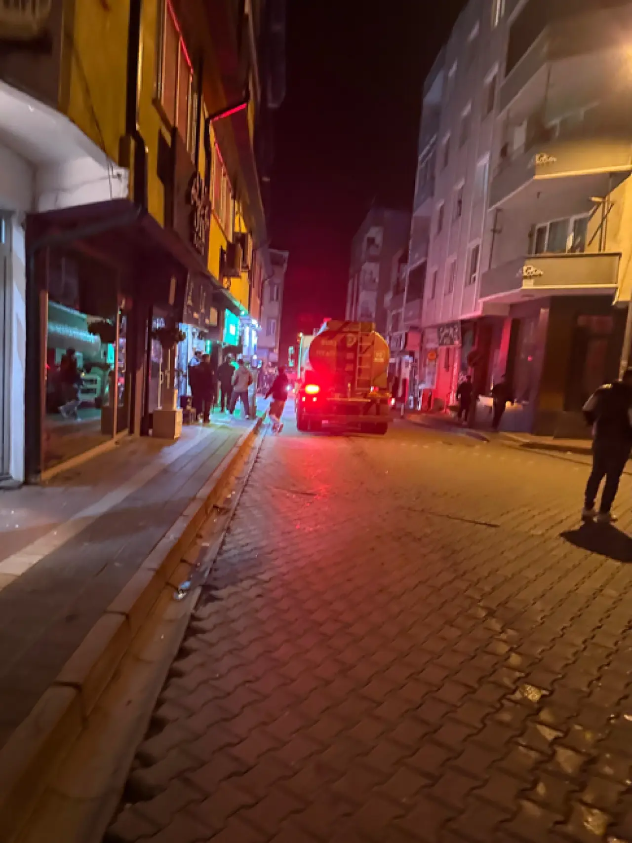 Bursa'da korkutan patlama! Kafe bir anda alev aldı 2