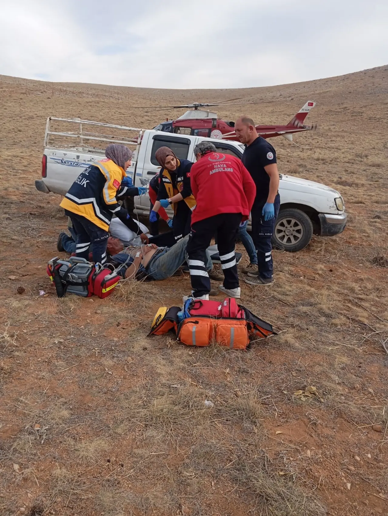 Çoban dağda kalp krizi geçirdi: Hava ambulansı seferber oldu! 4