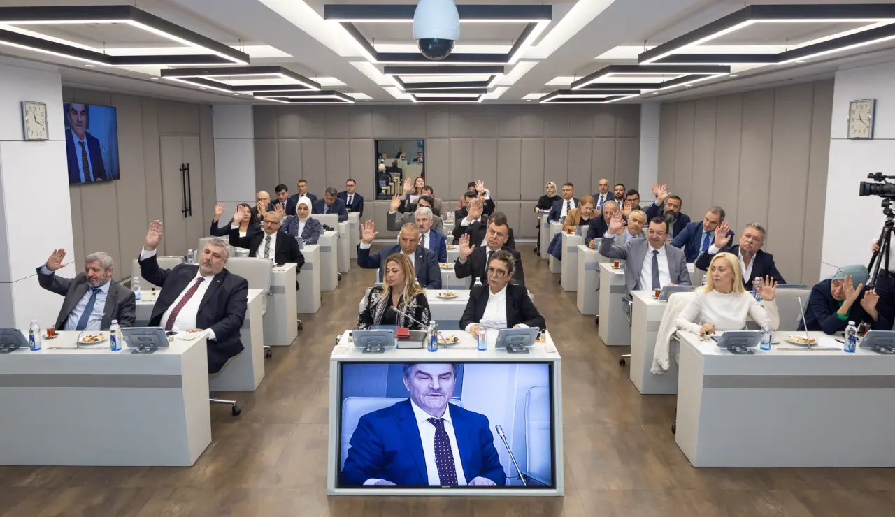 Çay’dan sektöre güçlü mesajlar. Yerelden beslenen gazetecilik ayakta kalacak 1